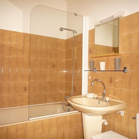 דירה B9114 Studio St Charles